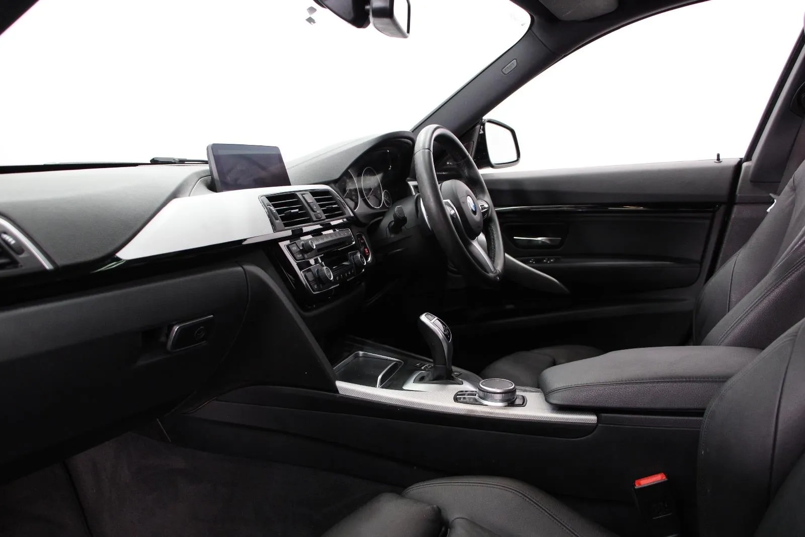 BMW-3 Series-330i M Sport