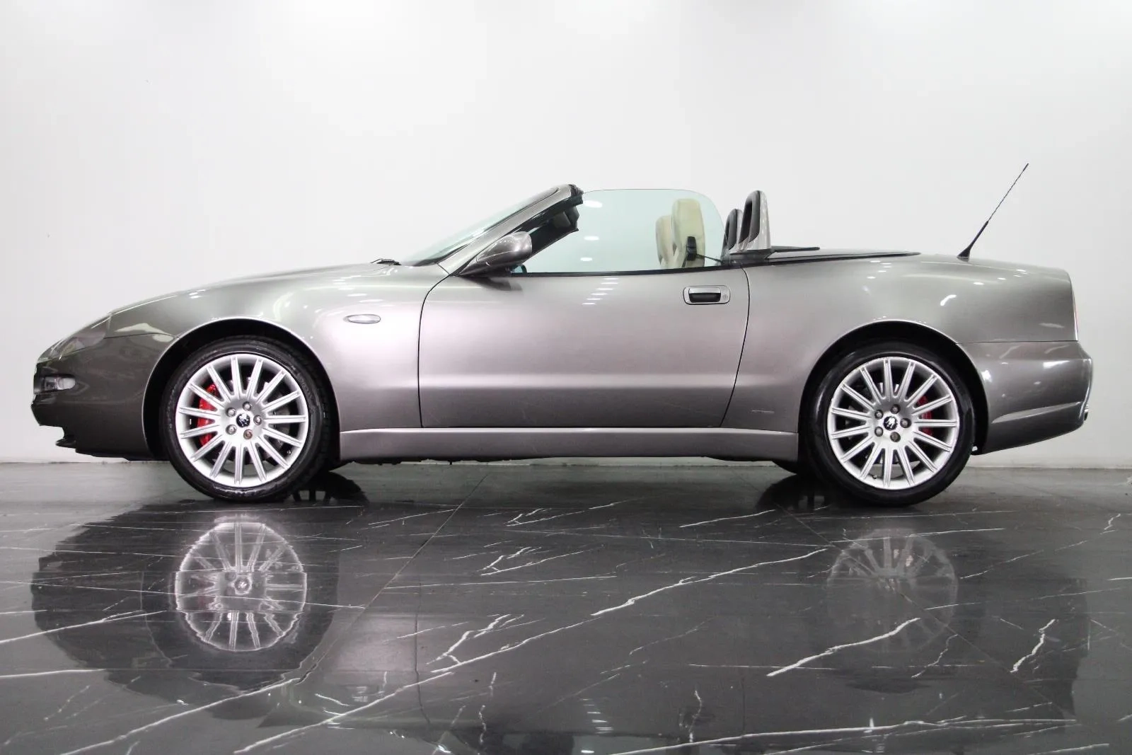 Maserati-Spyder-