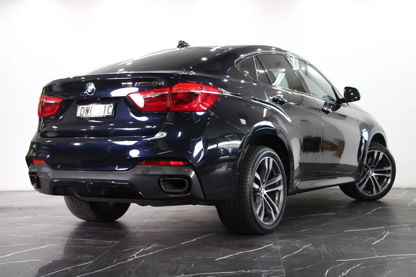BMW-X6-M50d