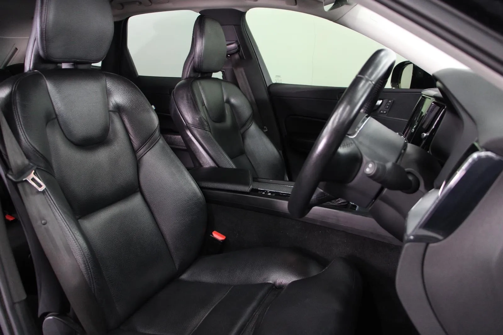 Volvo-XC60-D4 Momentum