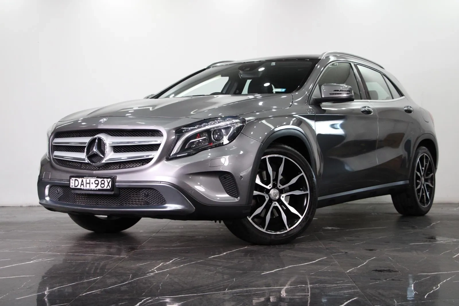 Mercedes-Benz-GLA-Class-GLA250