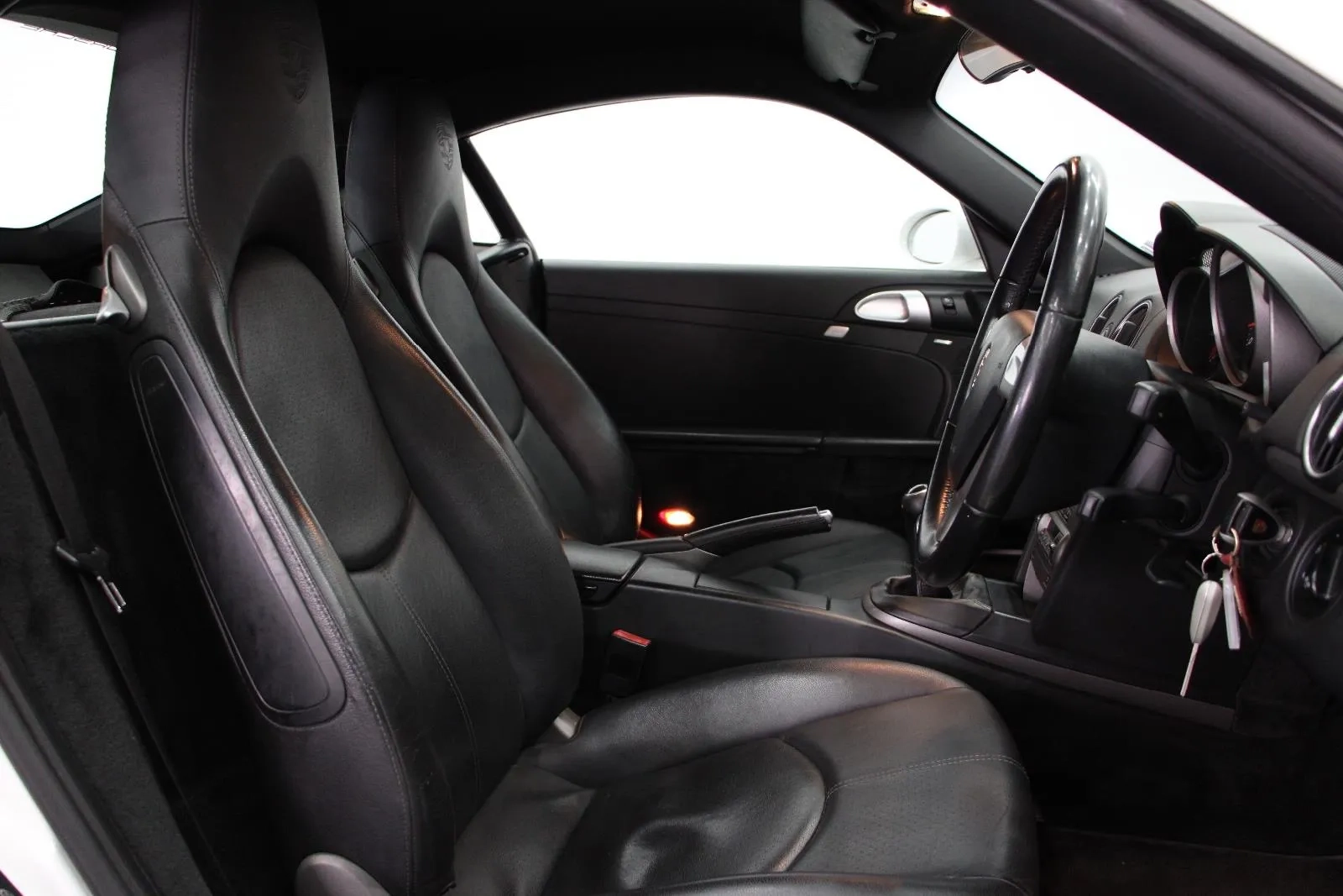 Porsche-Cayman-