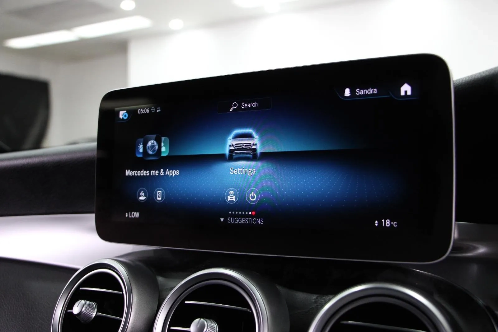 Mercedes-Benz-GLC-Class-GLC300