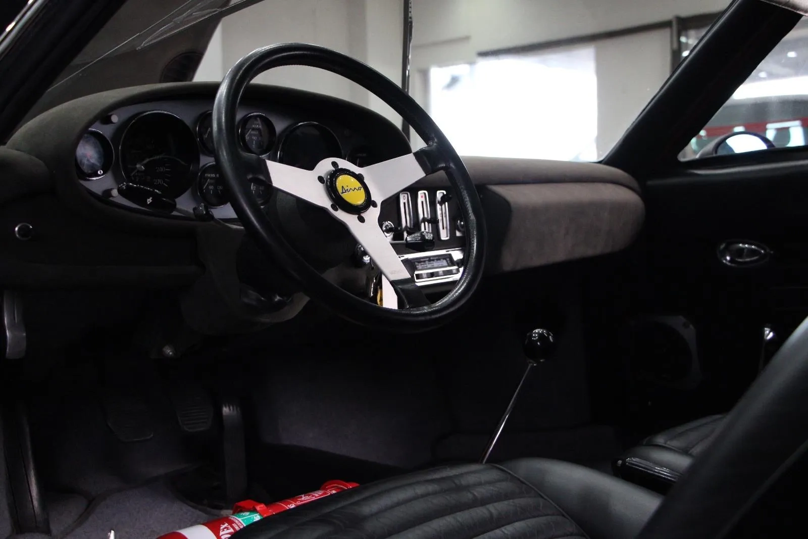 Ferrari-Dino-246 GT