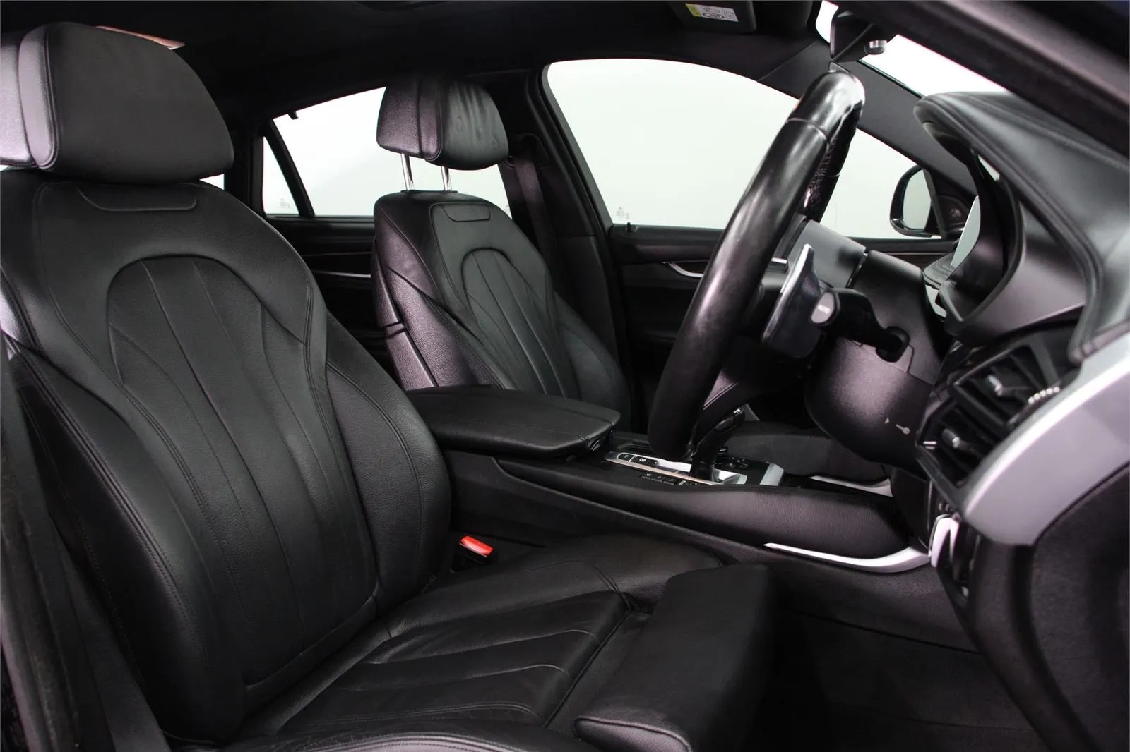 BMW-X6-M50d