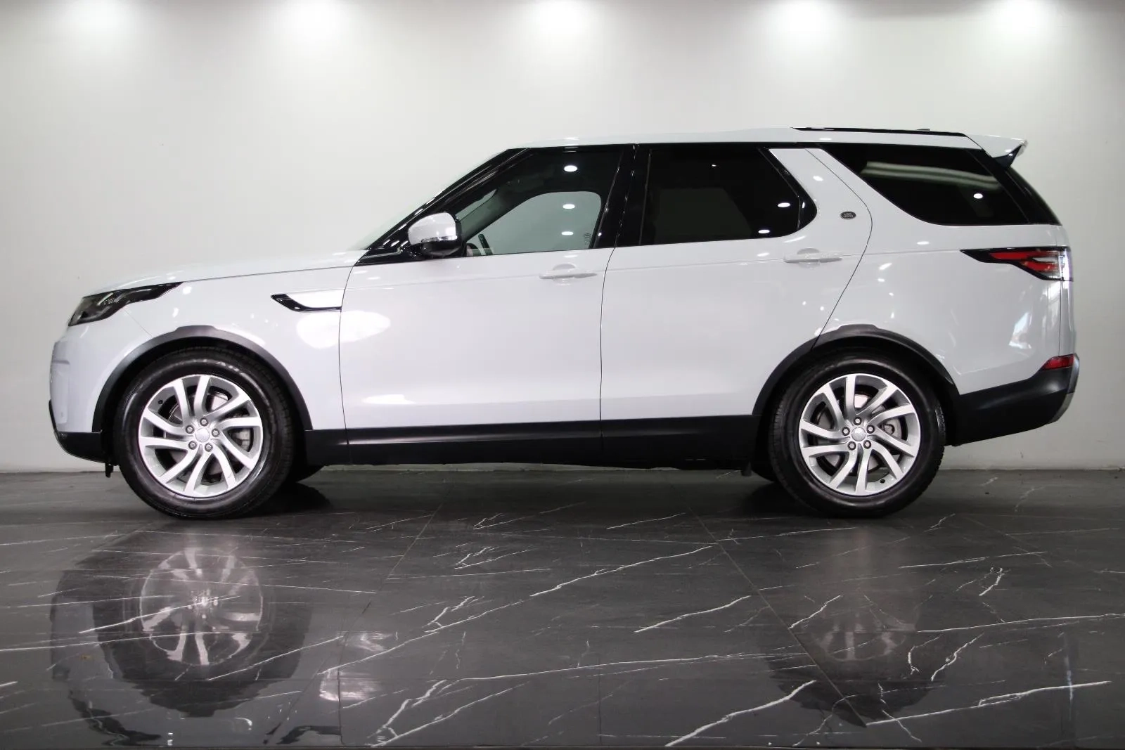 Land Rover-Discovery-SD4 HSE