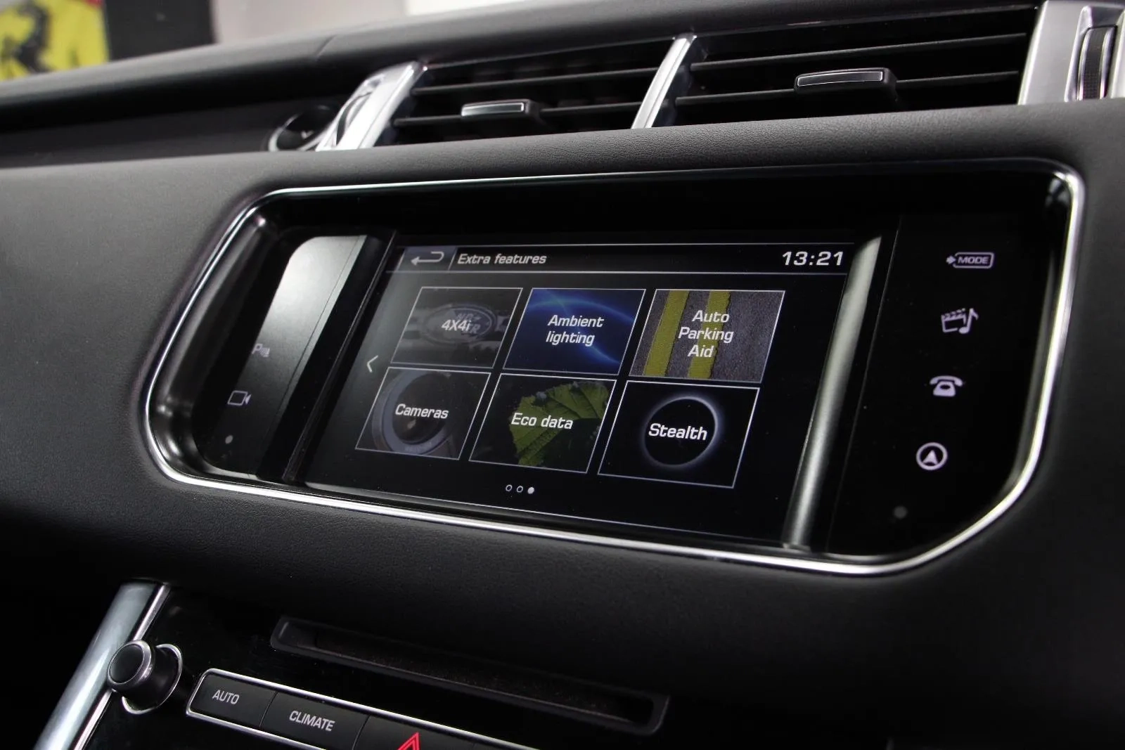 Land Rover-Range Rover Sport-SDV6 HSE