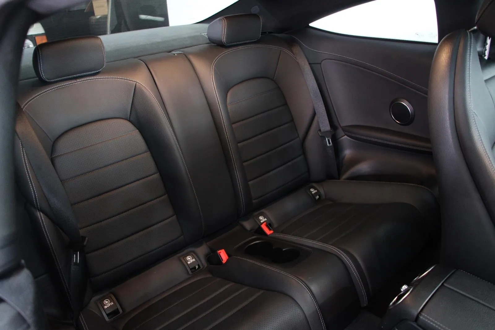 Mercedes-Benz-C-Class-C200