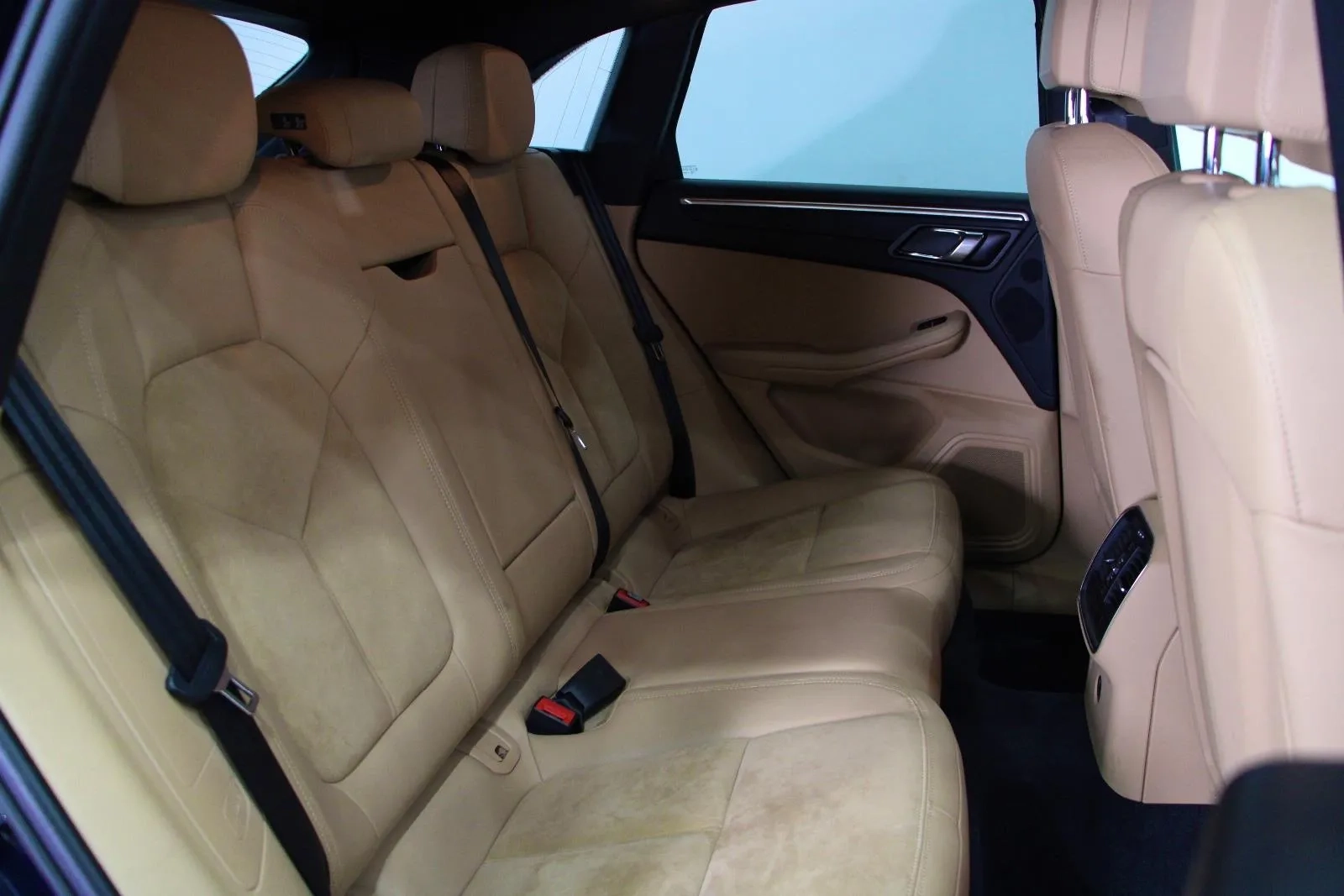 Porsche-Macan-