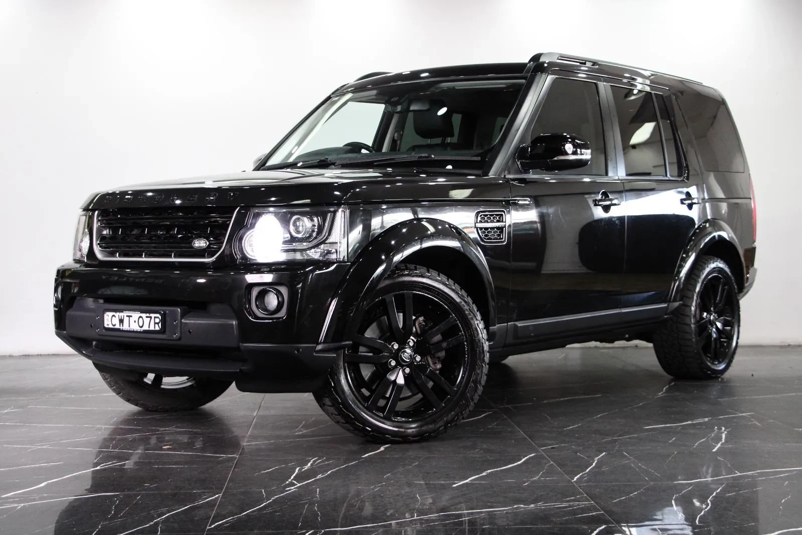 Land Rover-Discovery-SDV6 HSE