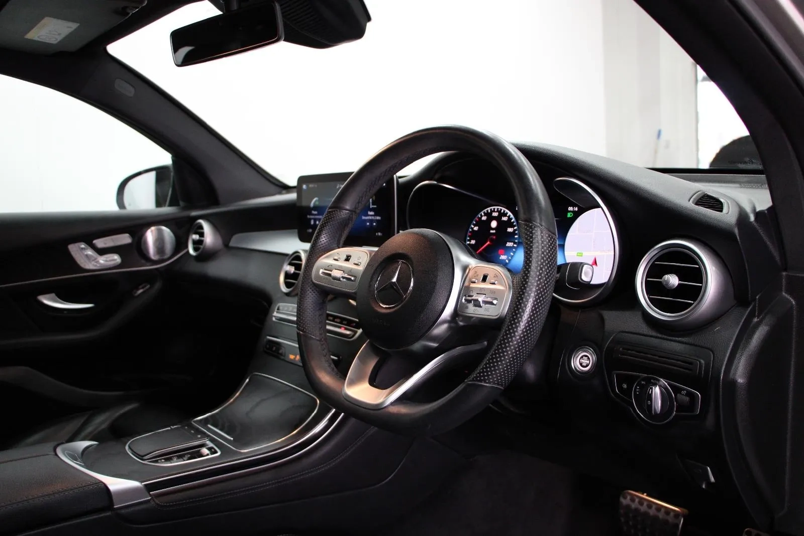 Mercedes-Benz-GLC-Class-GLC300