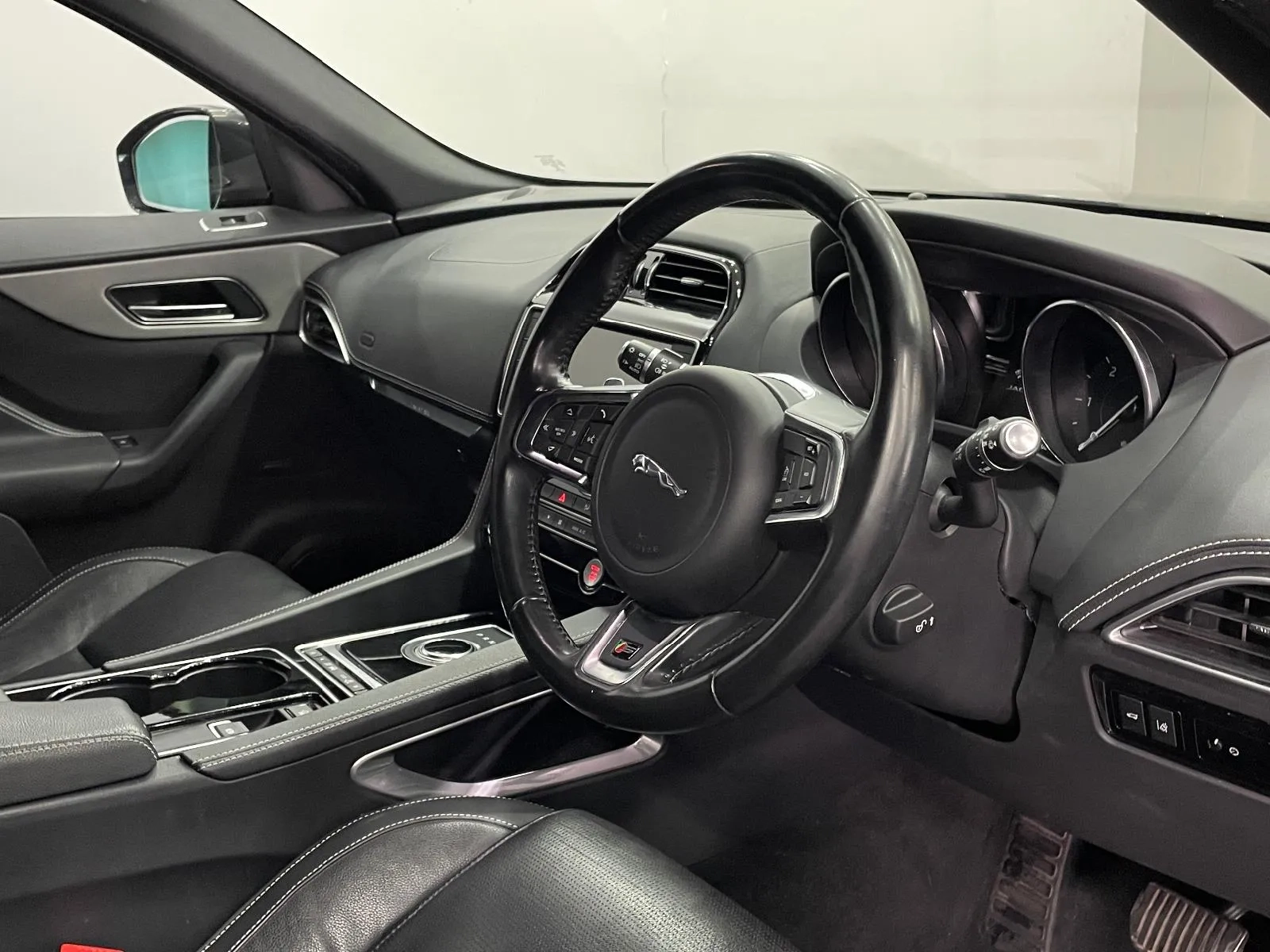 Jaguar-F-PACE-30d S