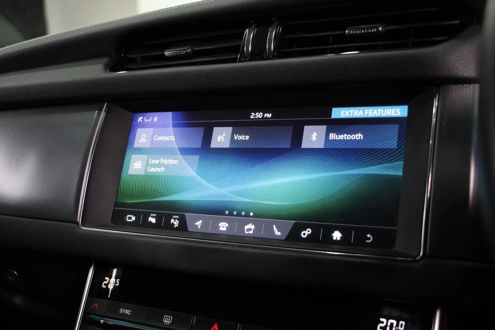 Jaguar-XF-30t R-Sport