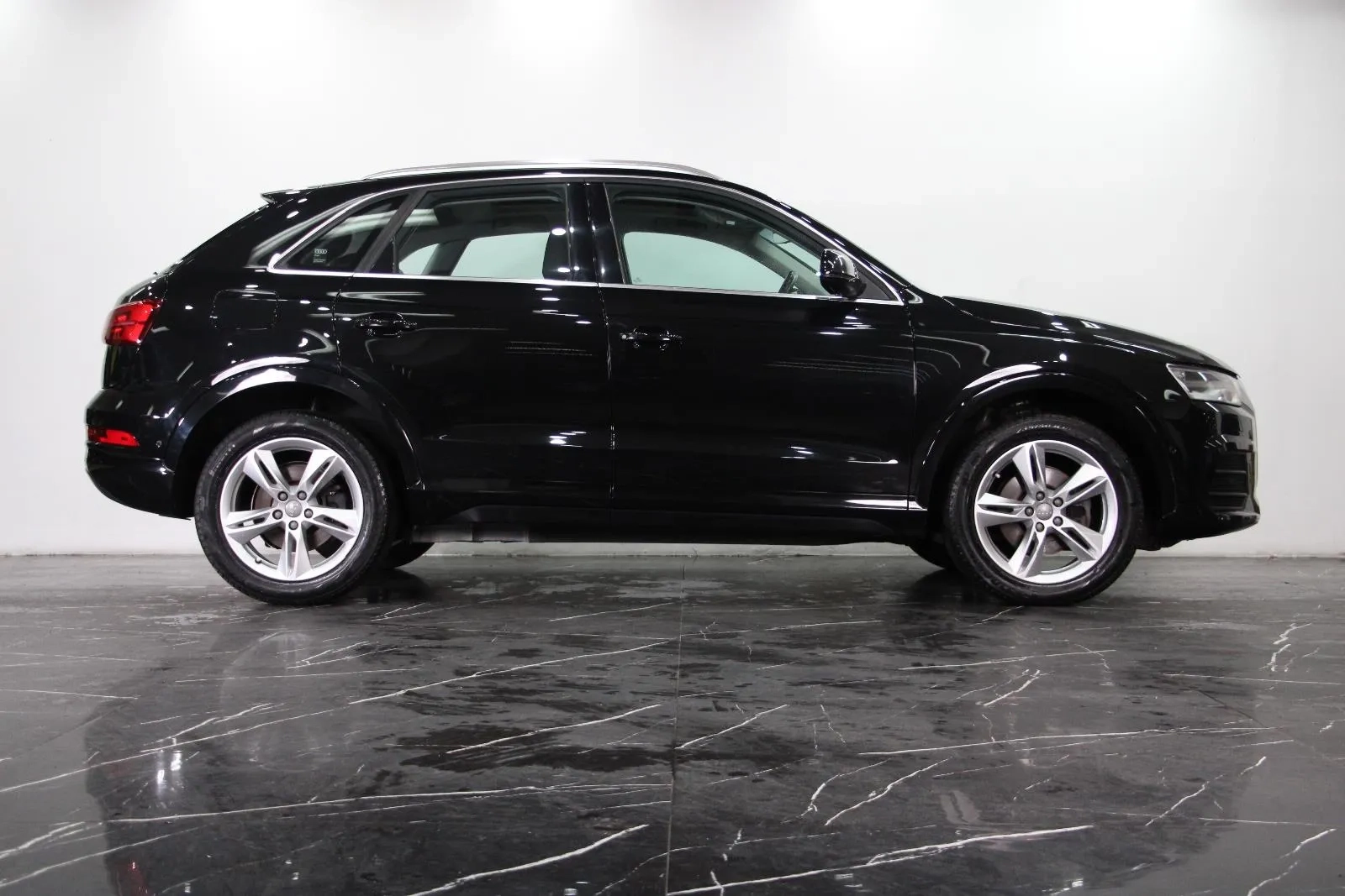 Audi-Q3-TFSI Sport