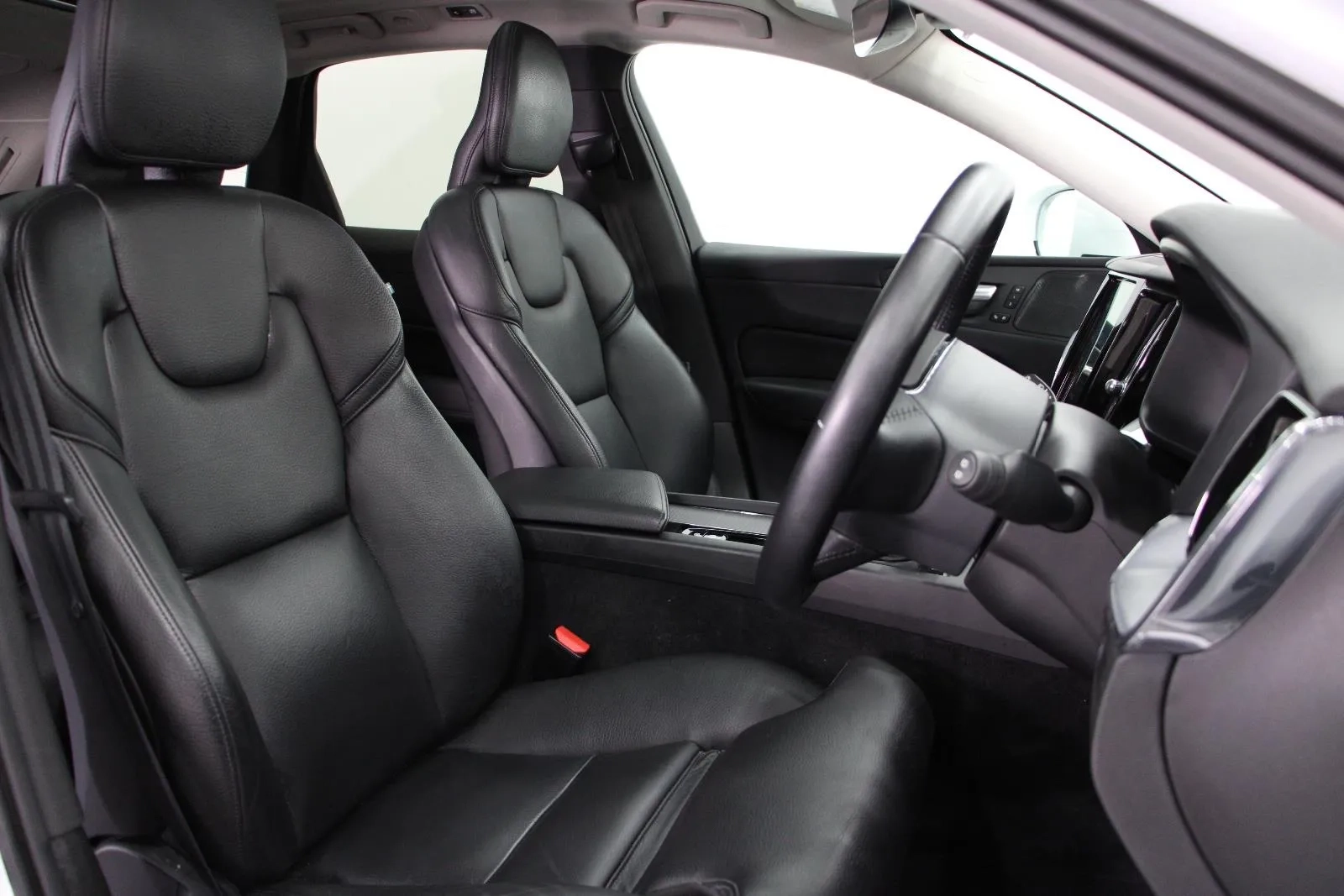 Volvo-XC60-T5 Momentum
