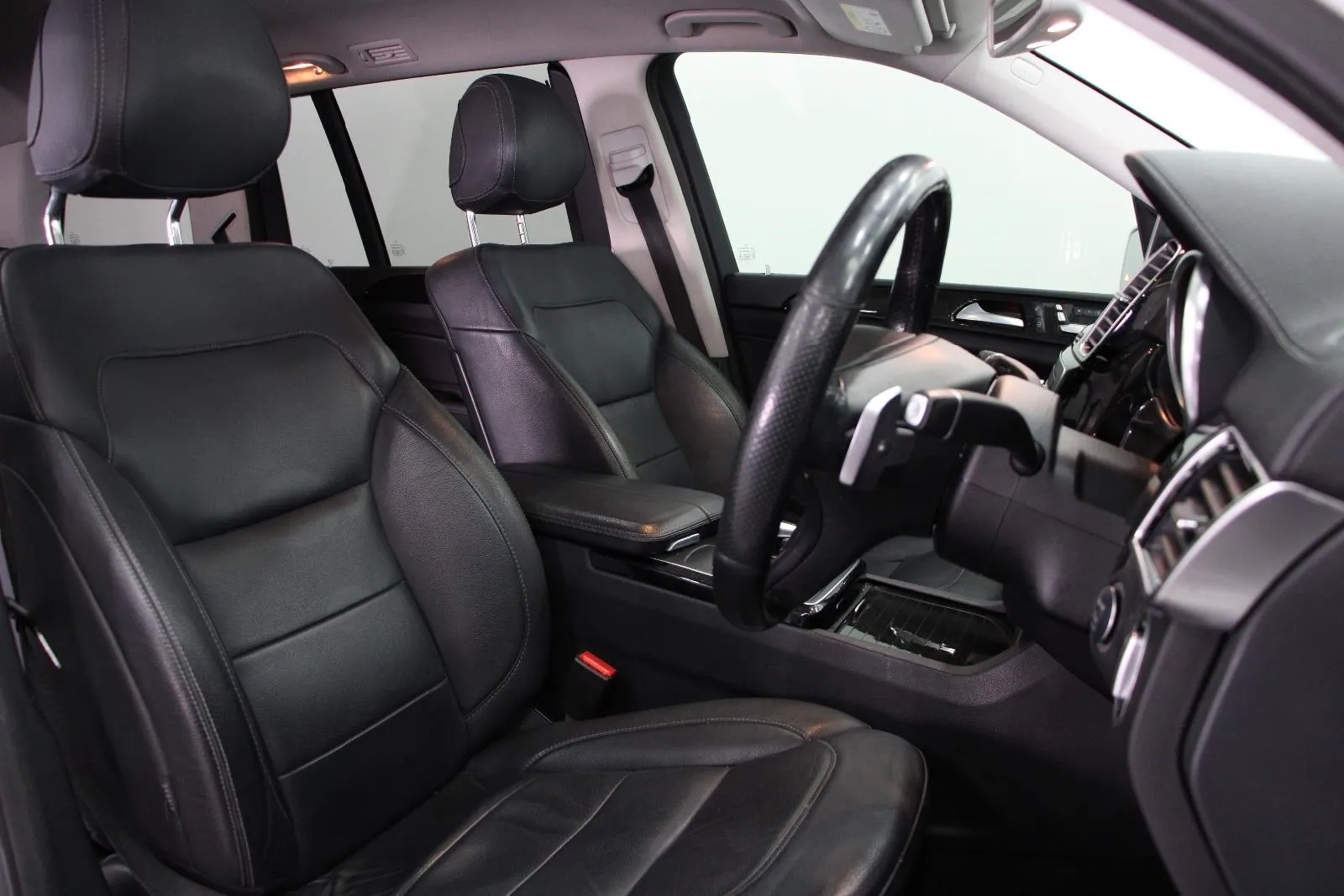 Mercedes-Benz-GLS-Class-GLS350 d
