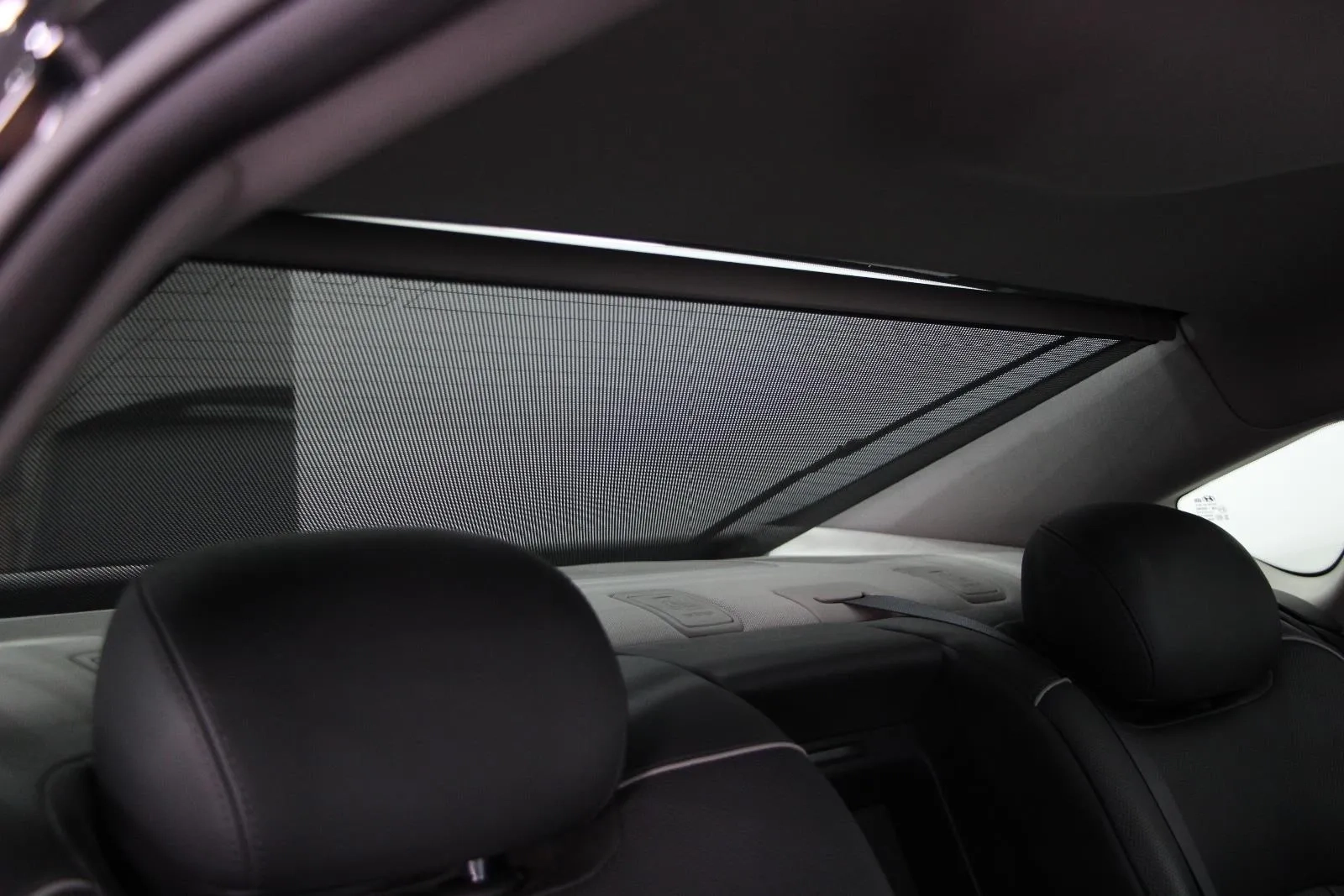 Hyundai-Genesis-Ultimate Pack