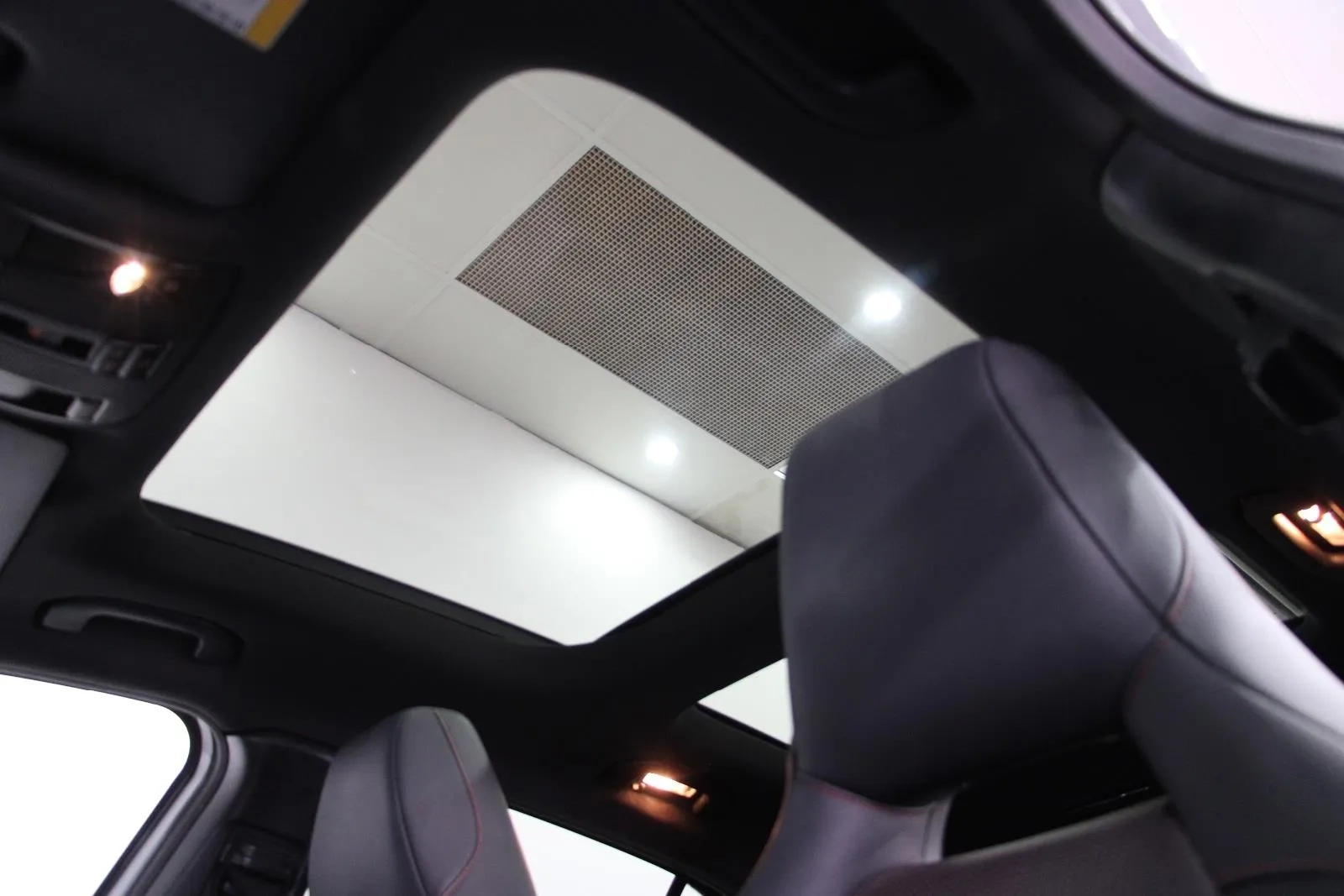 Mercedes-Benz-GLA-Class-GLA250