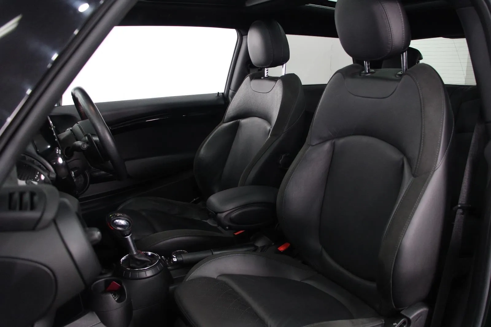 MINI-Hatch-Cooper S