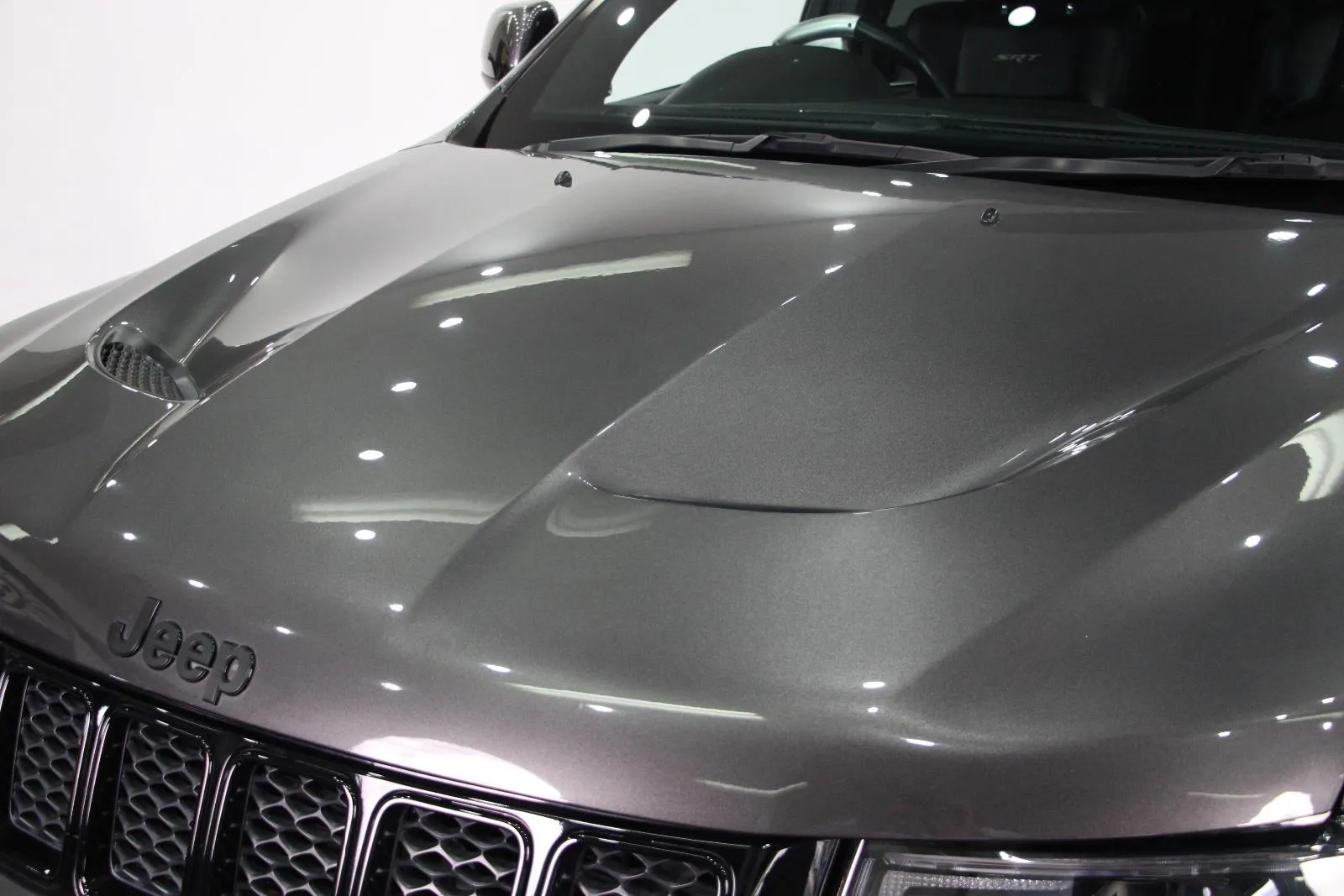 Jeep-Grand Cherokee-SRT