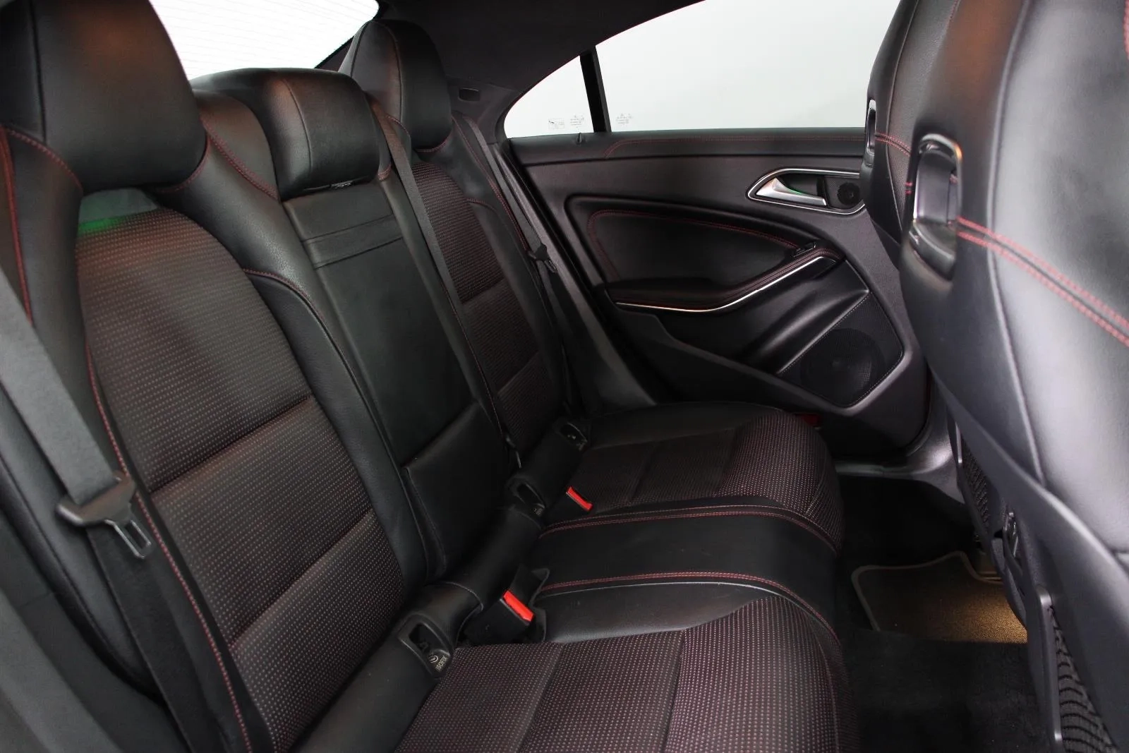 Mercedes-Benz-CLA-Class-CLA250 Sport