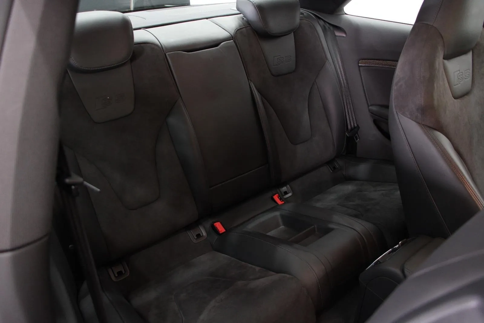 Audi-S5-