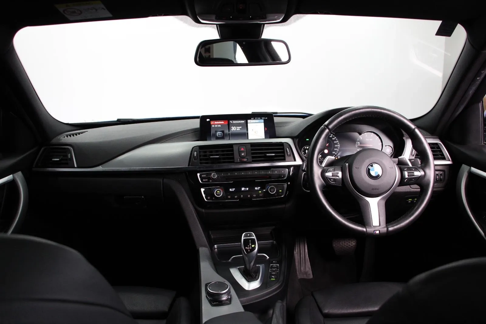 BMW-3 Series-330i M Sport
