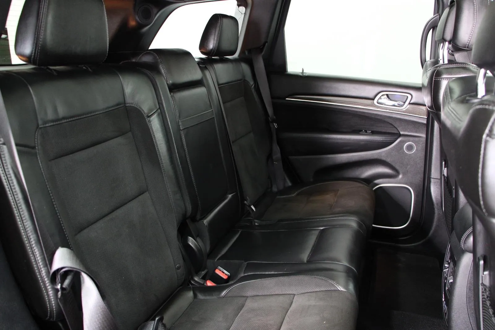 Jeep-Grand Cherokee-SRT