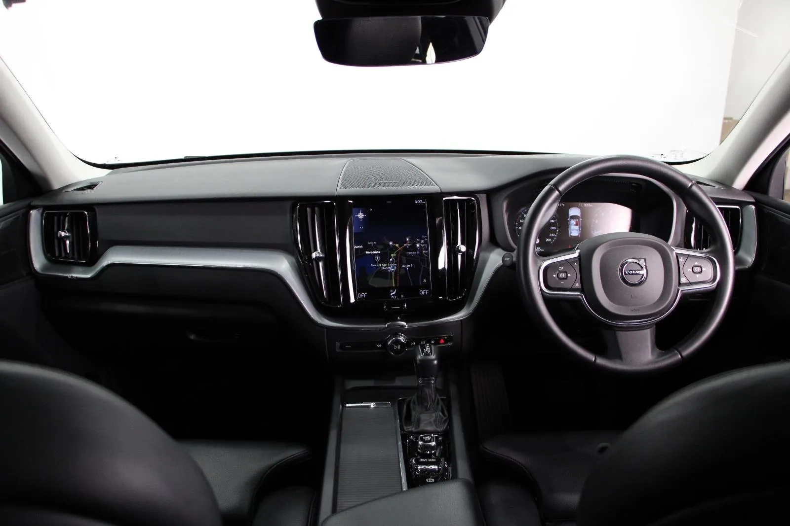 Volvo-XC60-T5 Momentum
