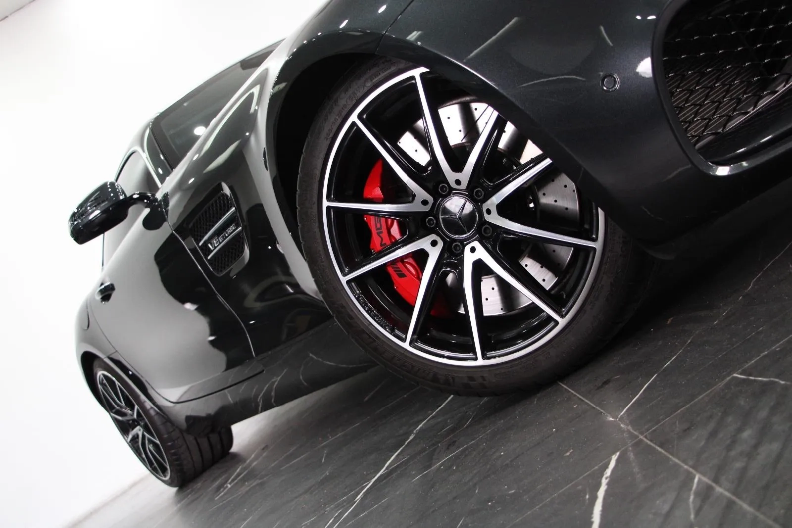 Mercedes-Benz-AMG GT-S