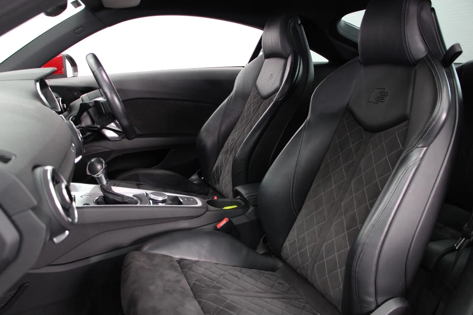 Audi-TT-S Line