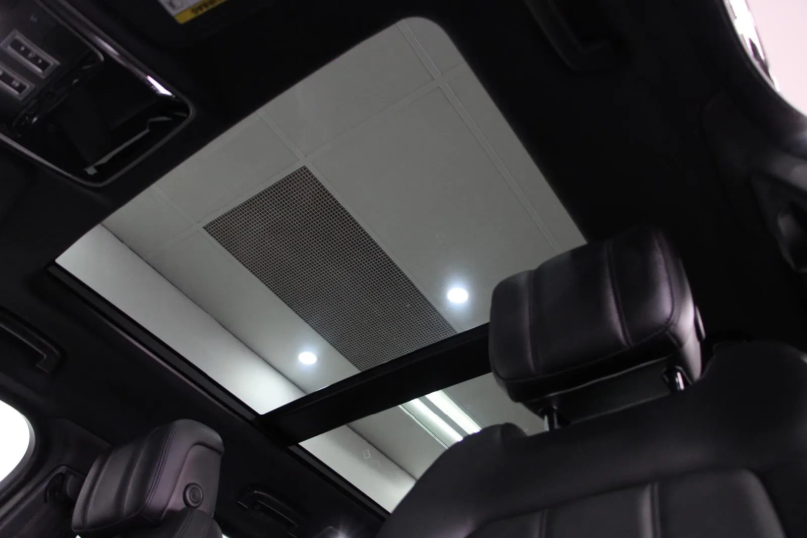 Land Rover-Range Rover Sport-DI6 183kW SE