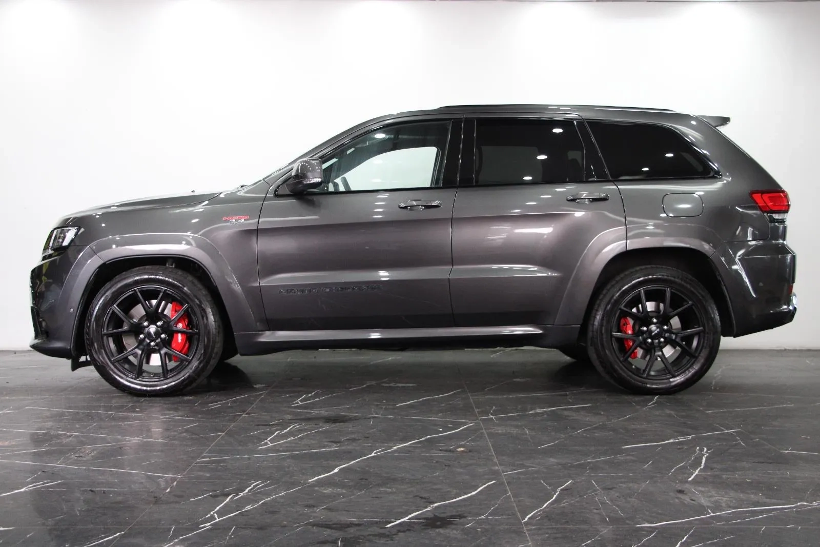 Jeep-Grand Cherokee-SRT