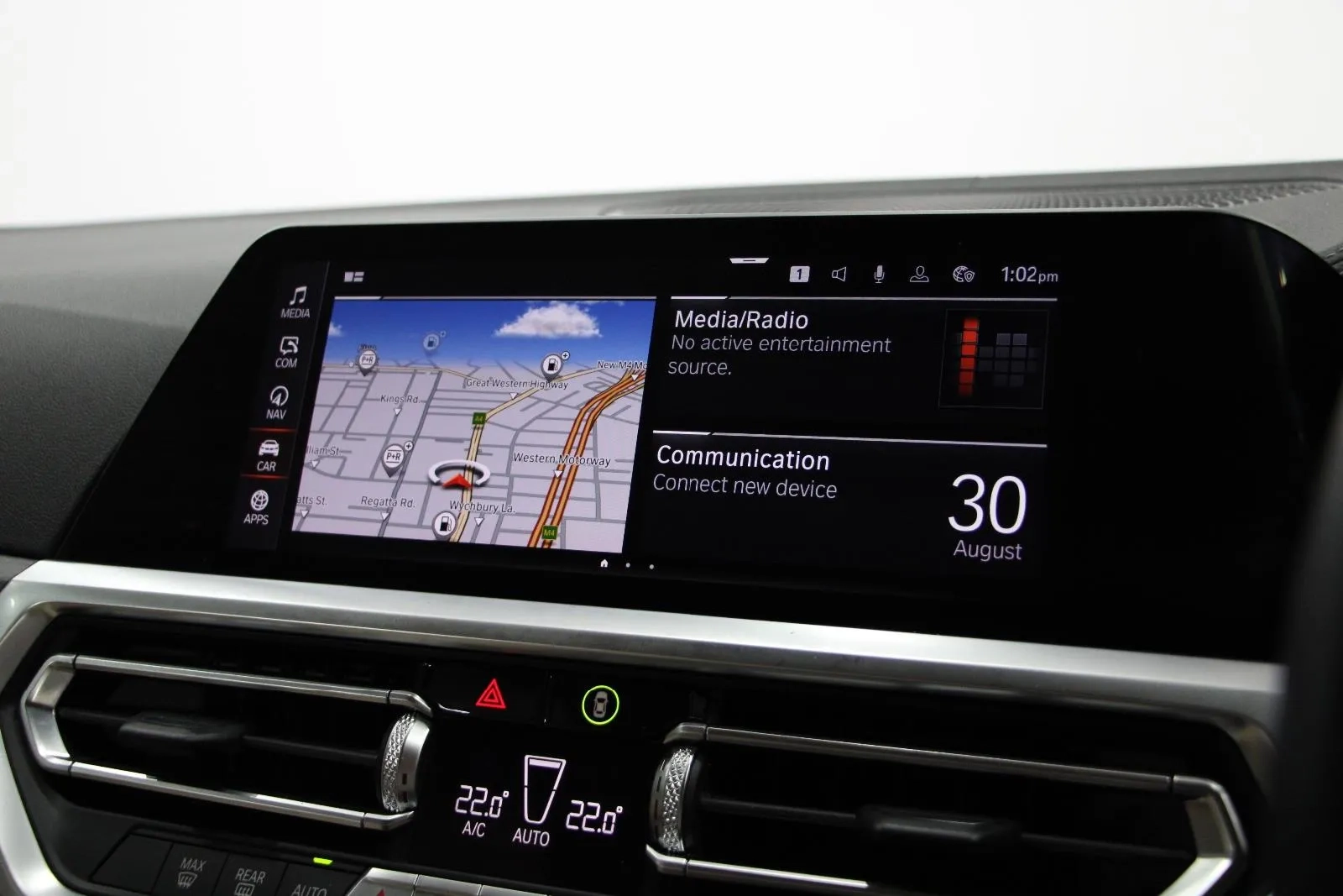 BMW-3 Series-330i Luxury Line