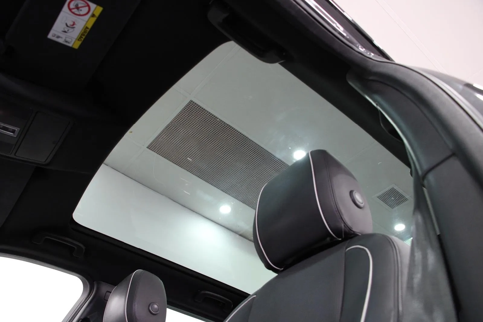 Land Rover-Discovery Sport-TD4 132kW HSE