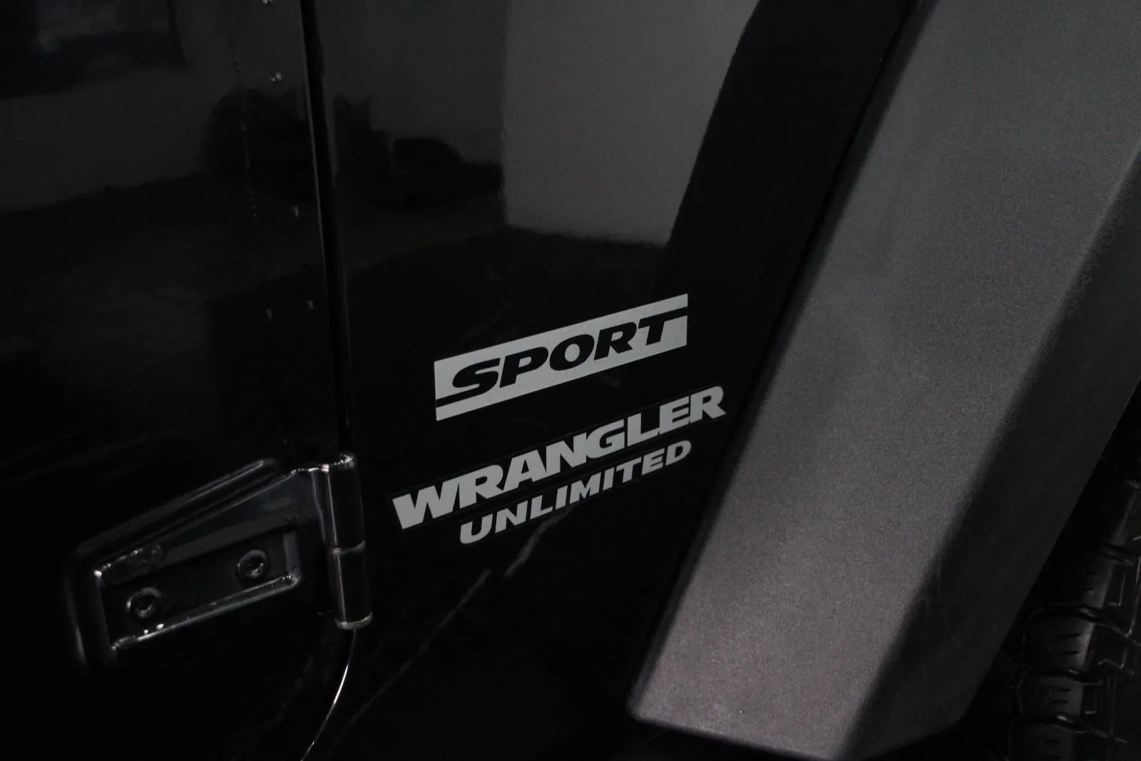 Jeep-Wrangler-Unlimited Sport