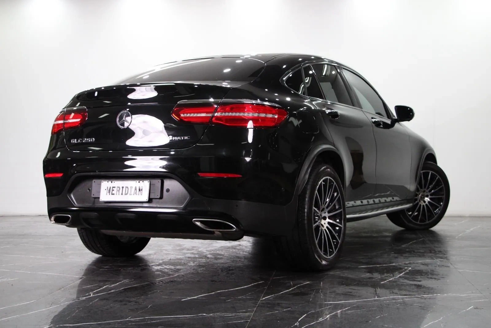 Mercedes-Benz-GLC-Class-GLC250