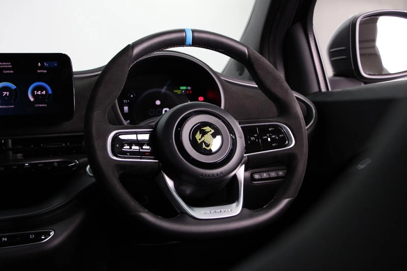 Abarth-500e-Turismo