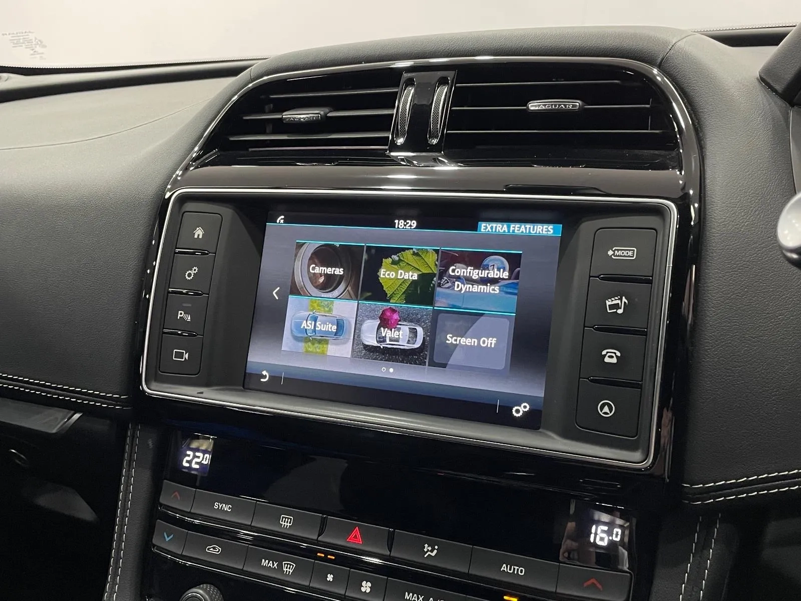 Jaguar-F-PACE-30d S