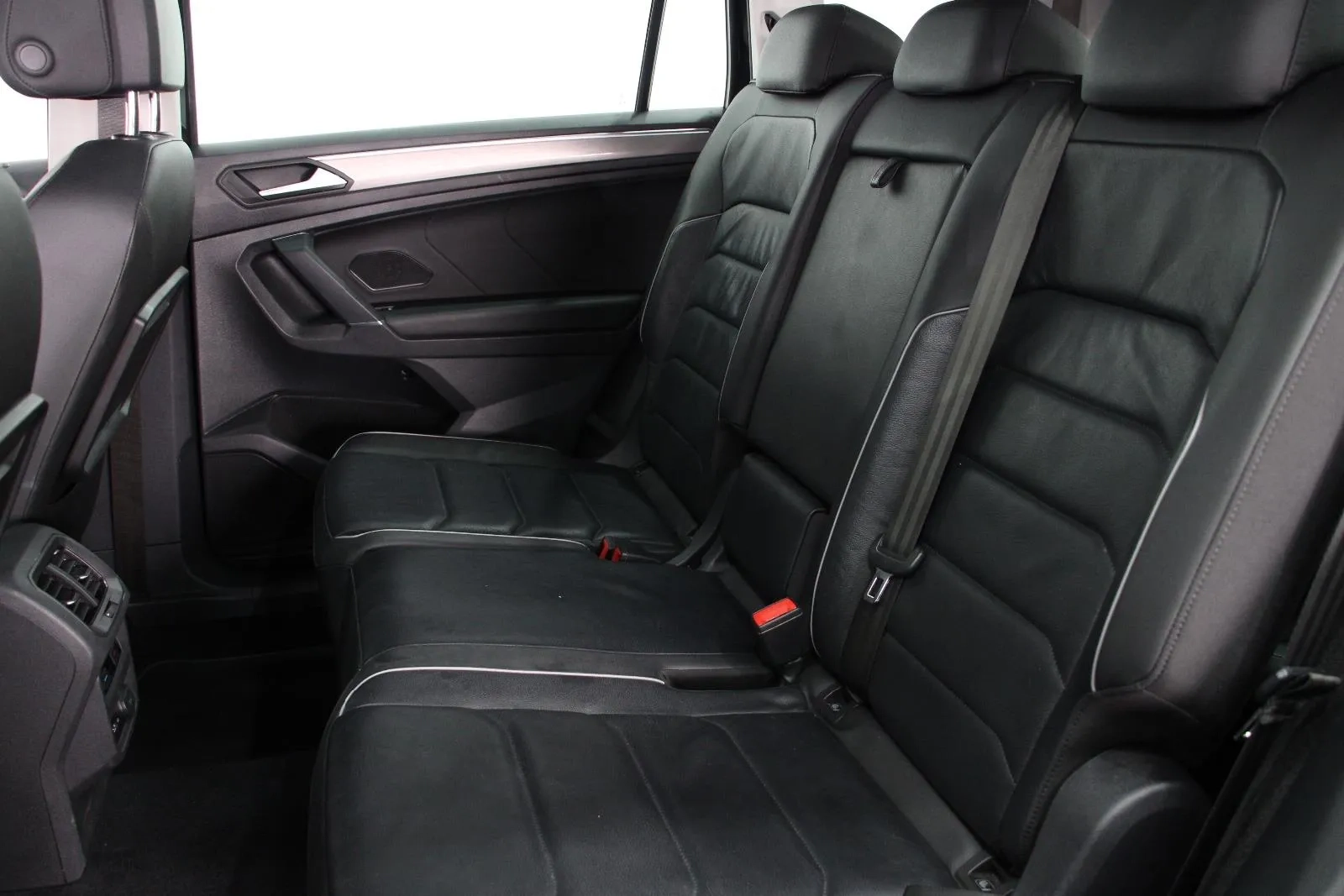 Volkswagen-Tiguan-132TSI Comfortline Allspace