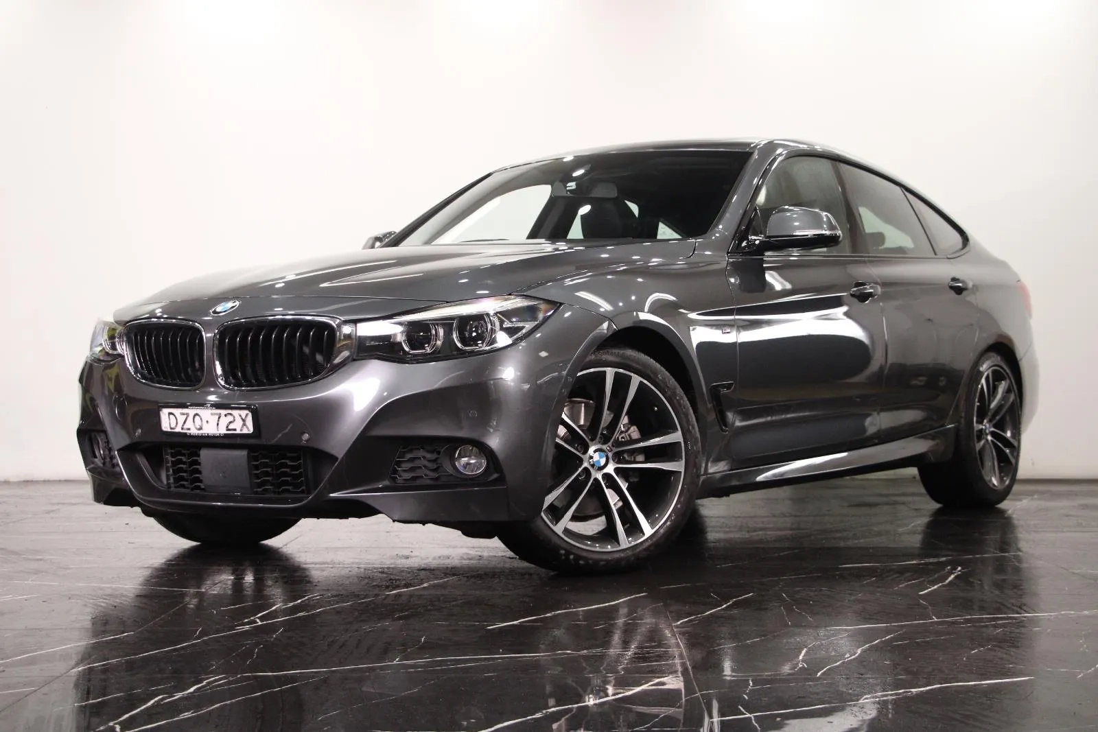 BMW-3 Series-330i M Sport