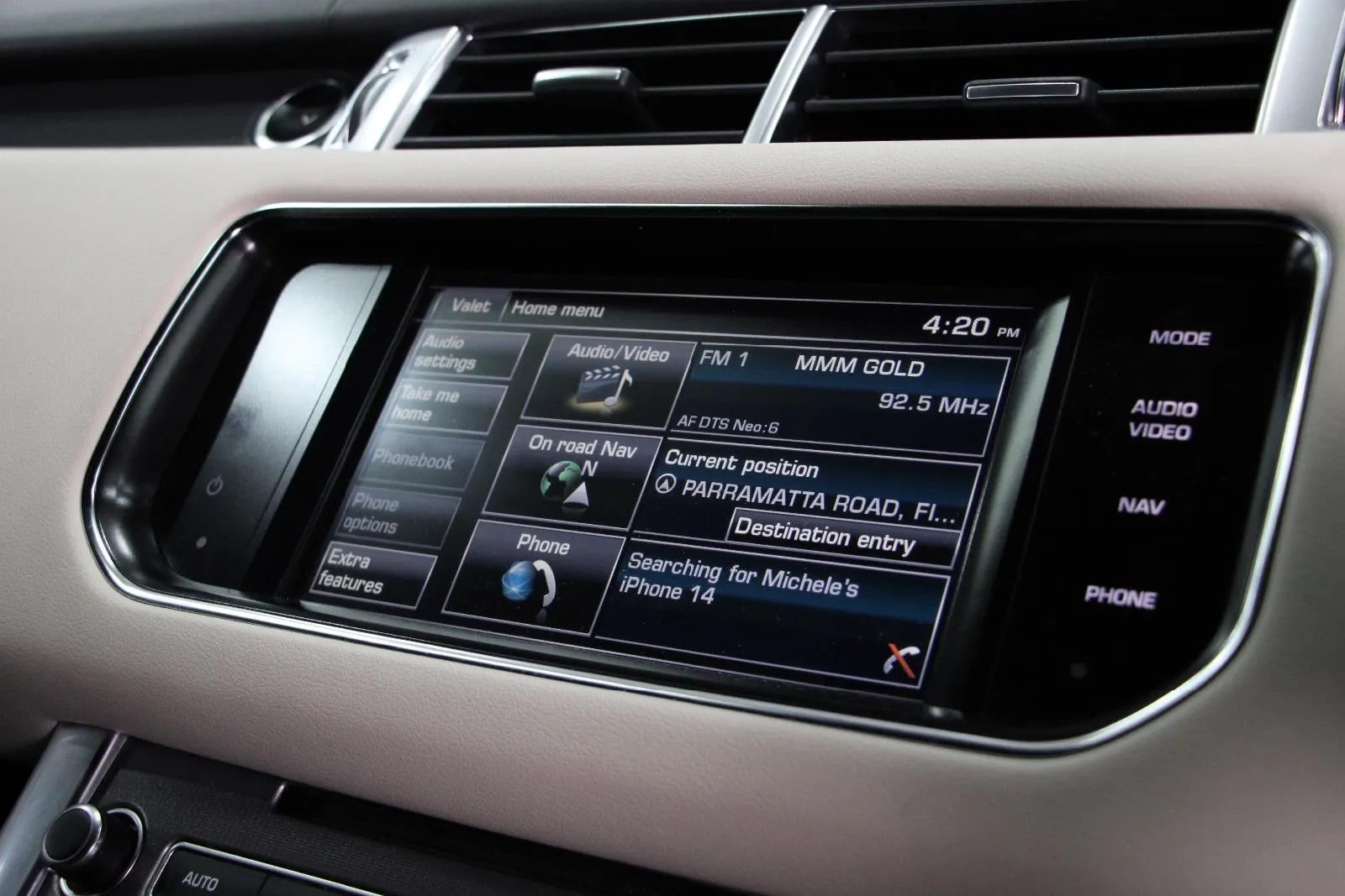 Land Rover-Range Rover Sport-SDV8 HSE