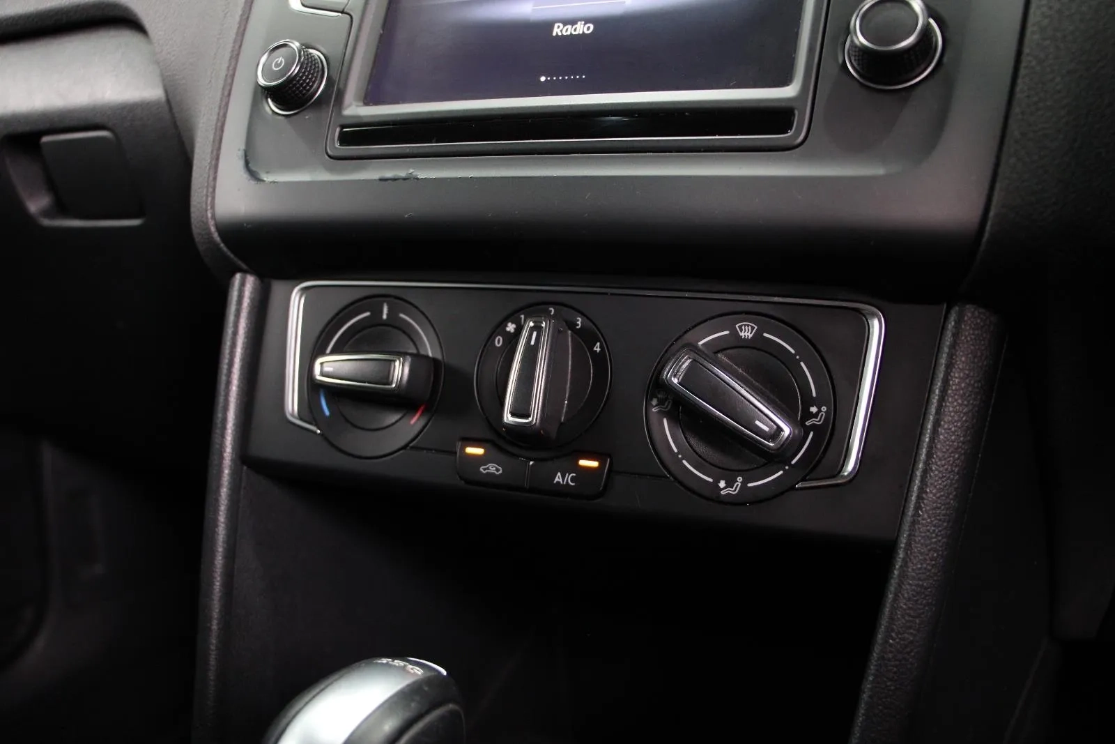 Volkswagen-Polo-81TSI Comfortline