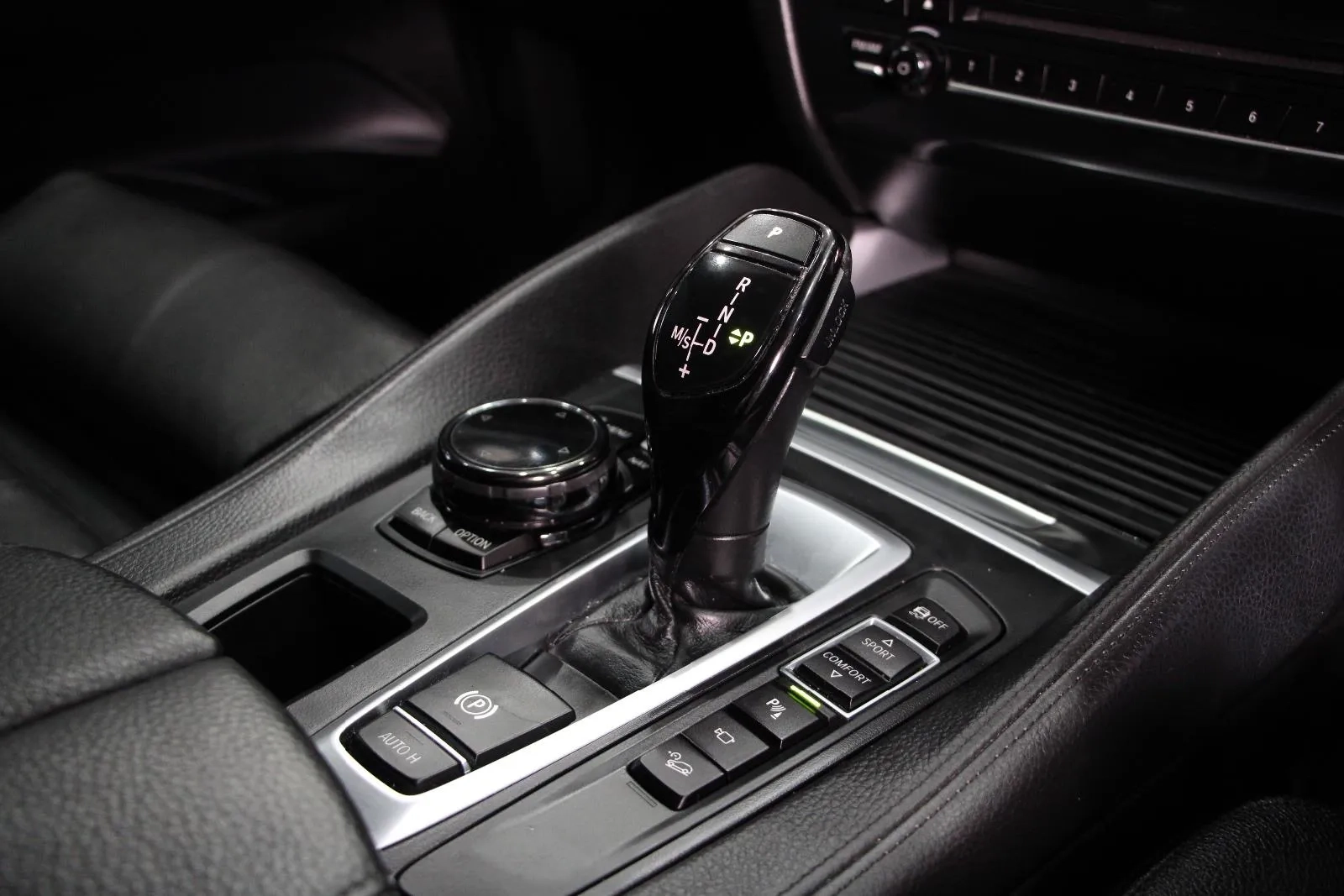 BMW-X6-xDrive50i
