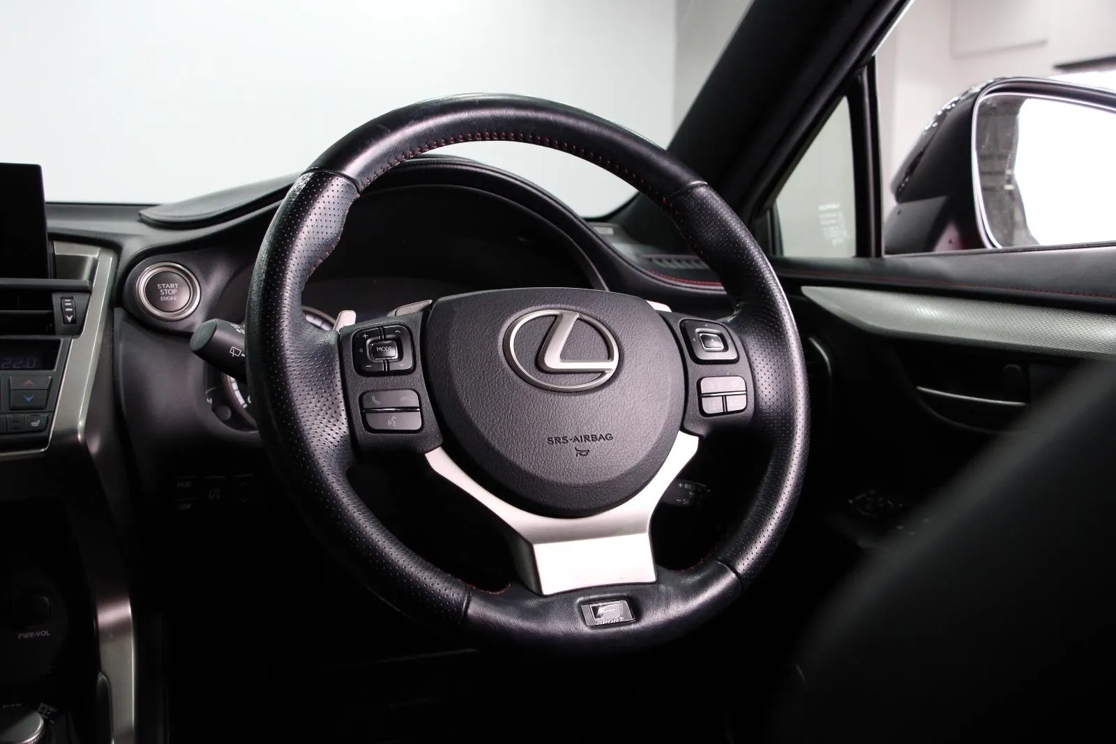 Lexus-NX-NX200t F Sport