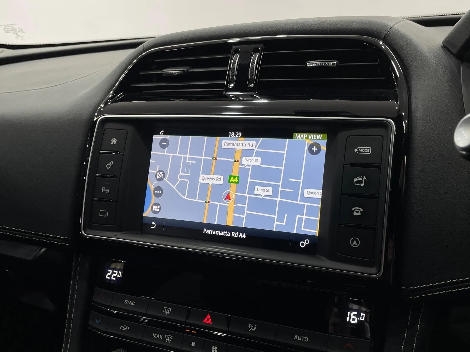 Jaguar-F-PACE-30d S