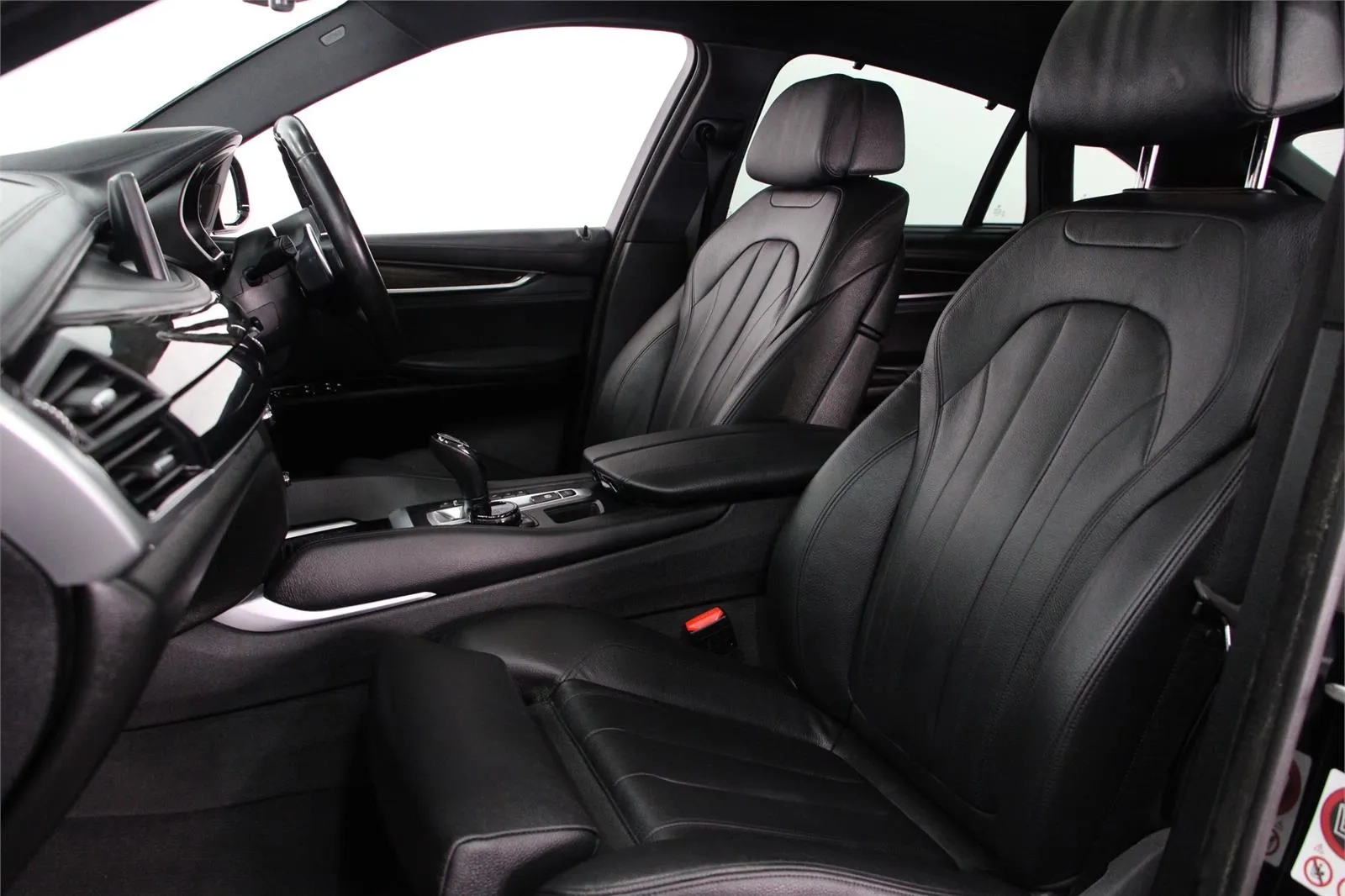 BMW-X6-M50d