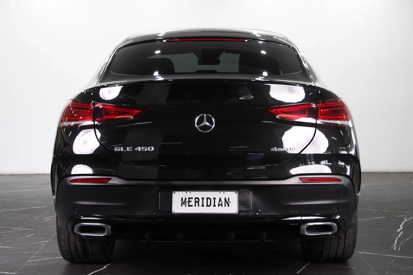 Mercedes-Benz-GLE-Class-GLE450
