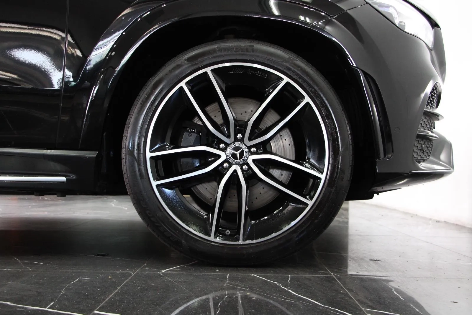 Mercedes-Benz-GLE-Class-GLE450