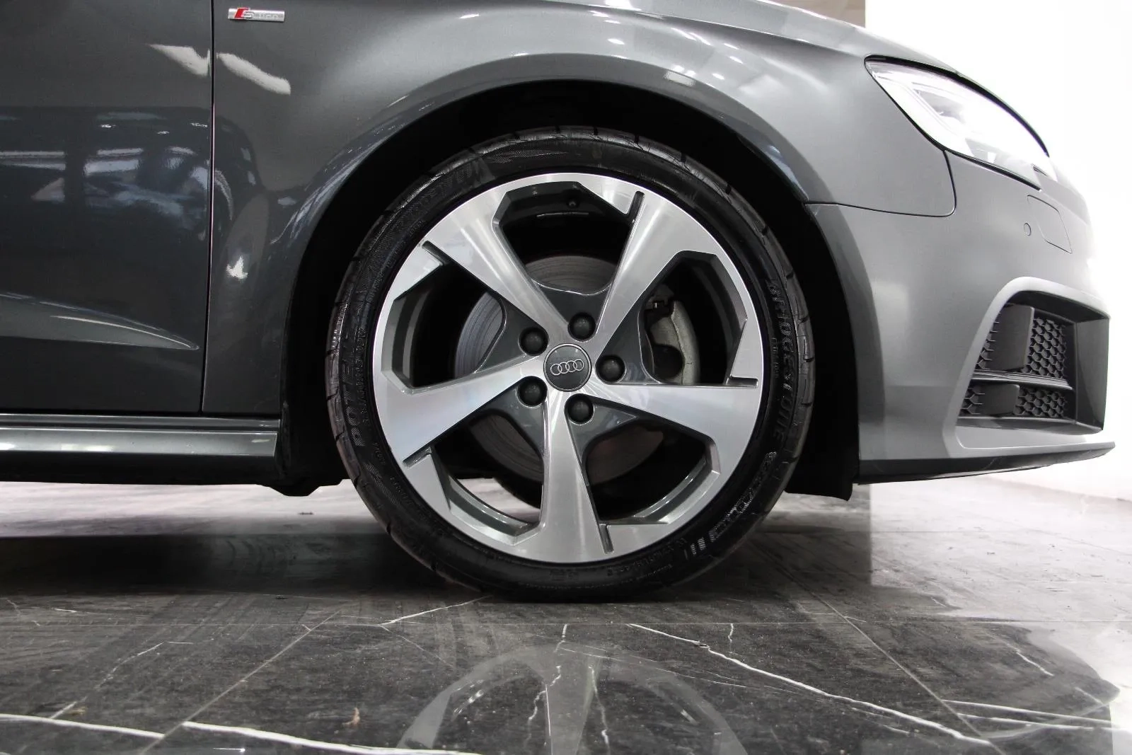 Audi-A3-S line